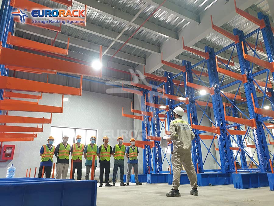 Tips For Improving Warehouse Efficiency With Smart Warehousing
