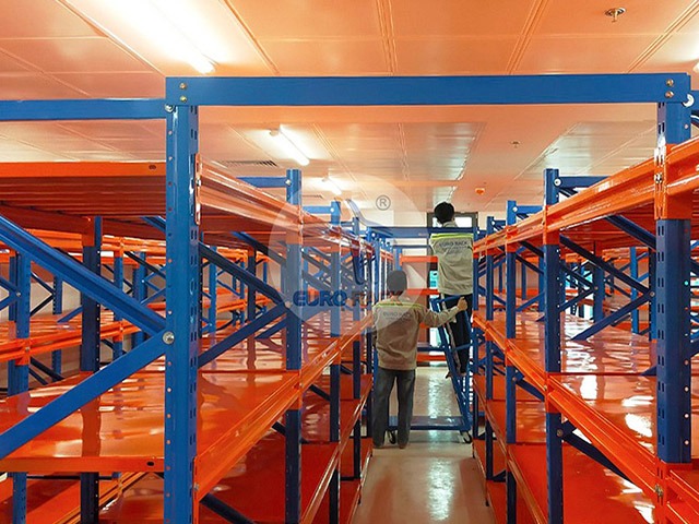 giá kệ trung tải