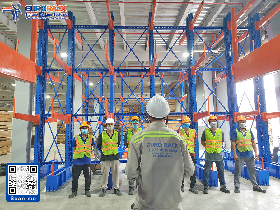 Kệ cantilever cho kho công nghiệp và kho ngoài trời