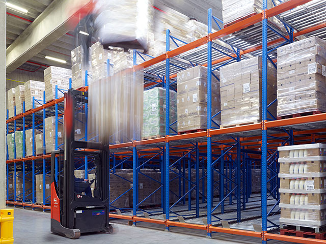 Kiểm soát hàng xuất nhập kho kỹ lưỡng là quy trình quản lý thành phẩm hiệu quả