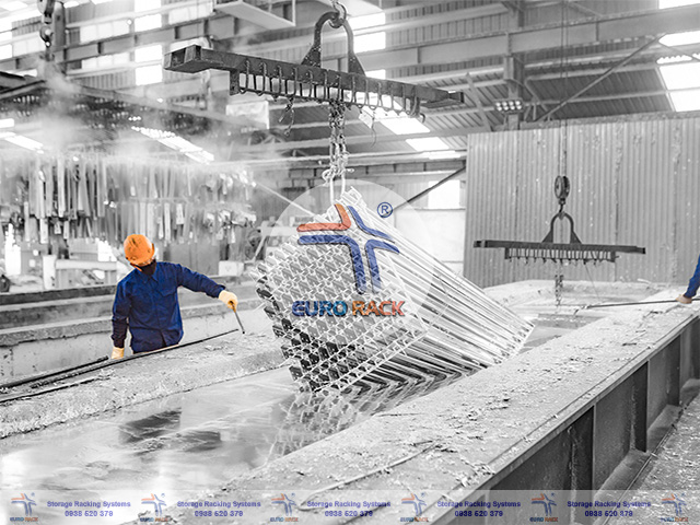 Phương pháp mạ kẽm nóng làm tăng độ bền cho sản phẩm hiệu quả