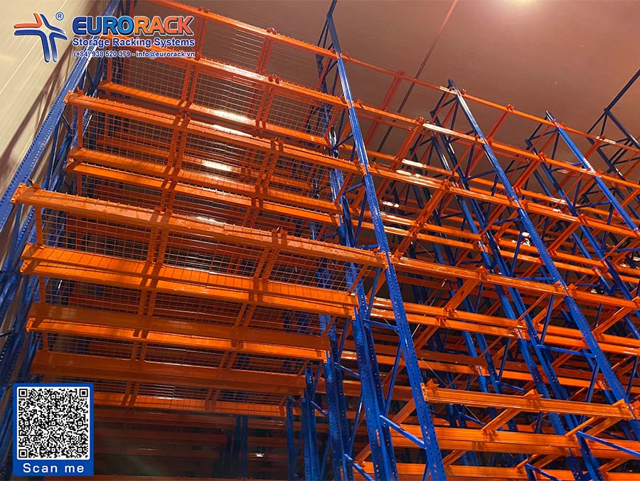 What is Mesh Decking? Applications and Benefits in Pallet Racking Systems